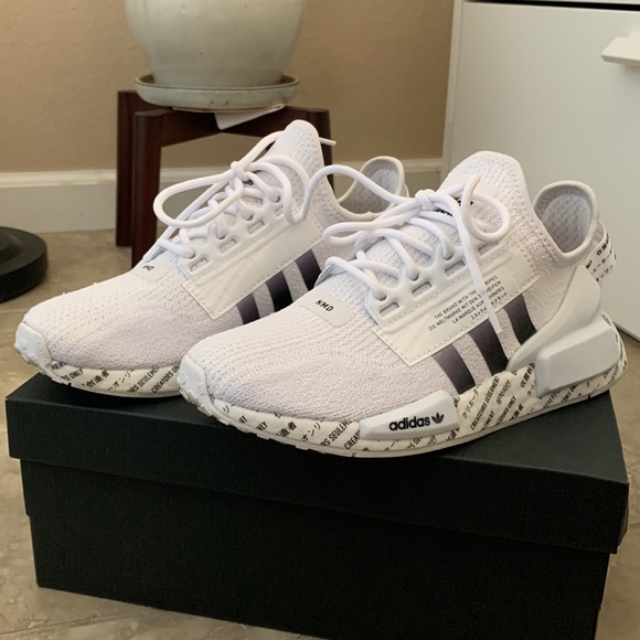 Adidas NMD R1 V2 in White, Script. - Picture 1 of 4